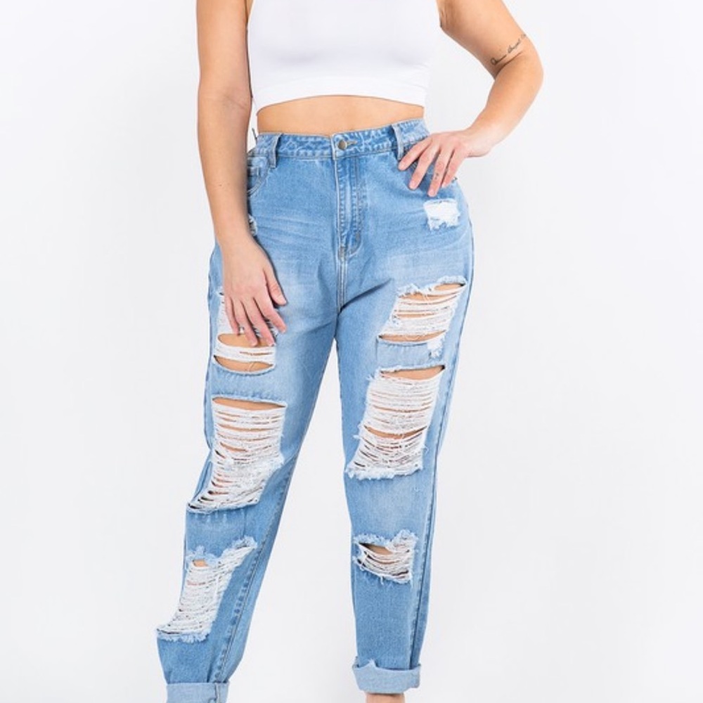 Ripped Boyfriend Jeans